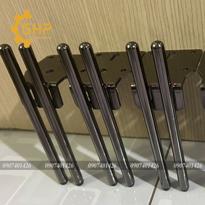 Chân bàn ghế sofa dáng đũa titan 15cm